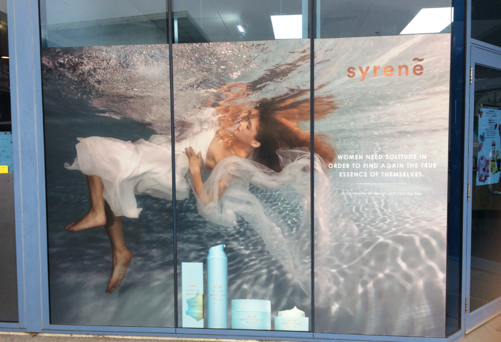 Customized Full Vinyl Window Signage Option For Branding