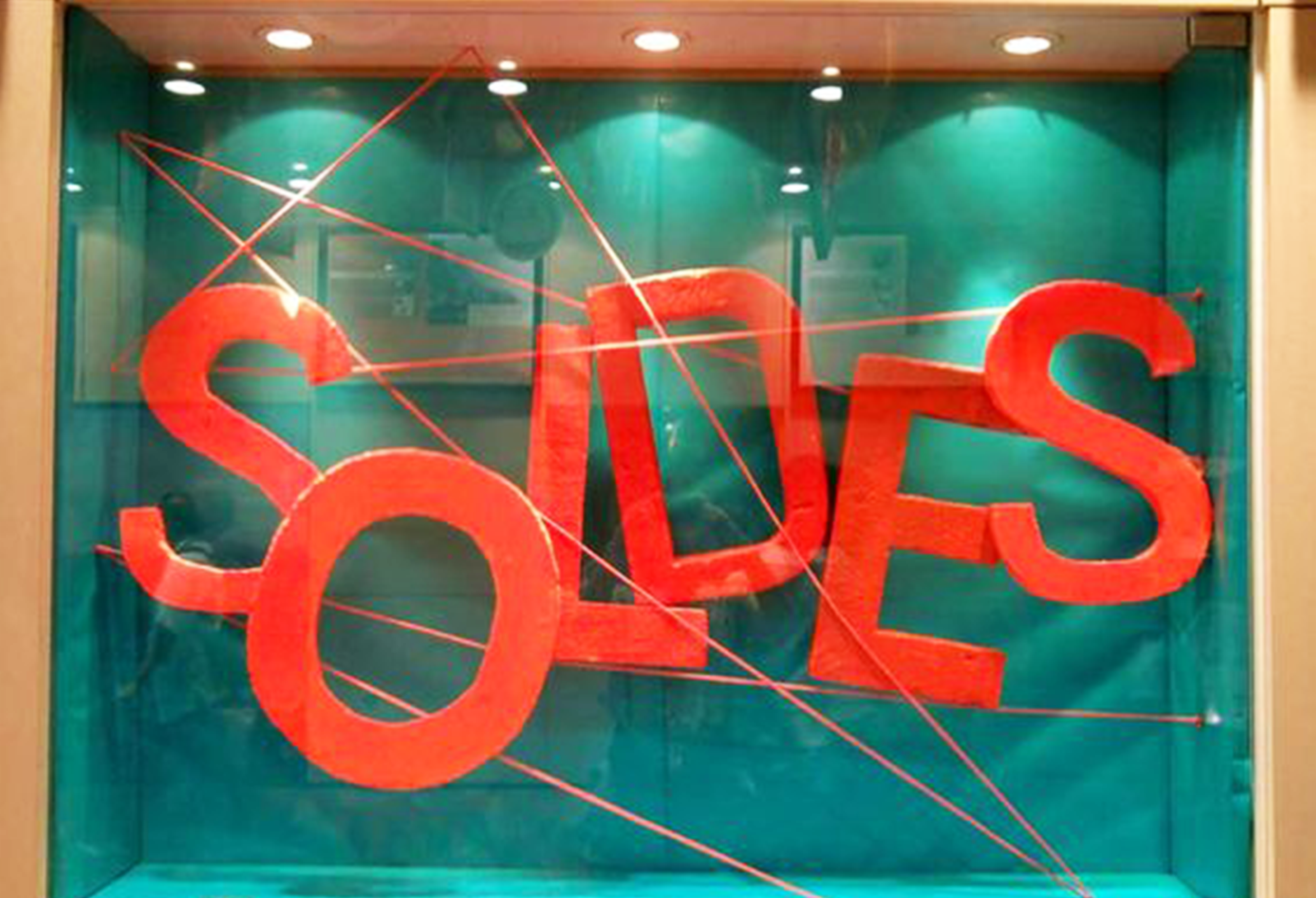 Window Retail Display - Image 9