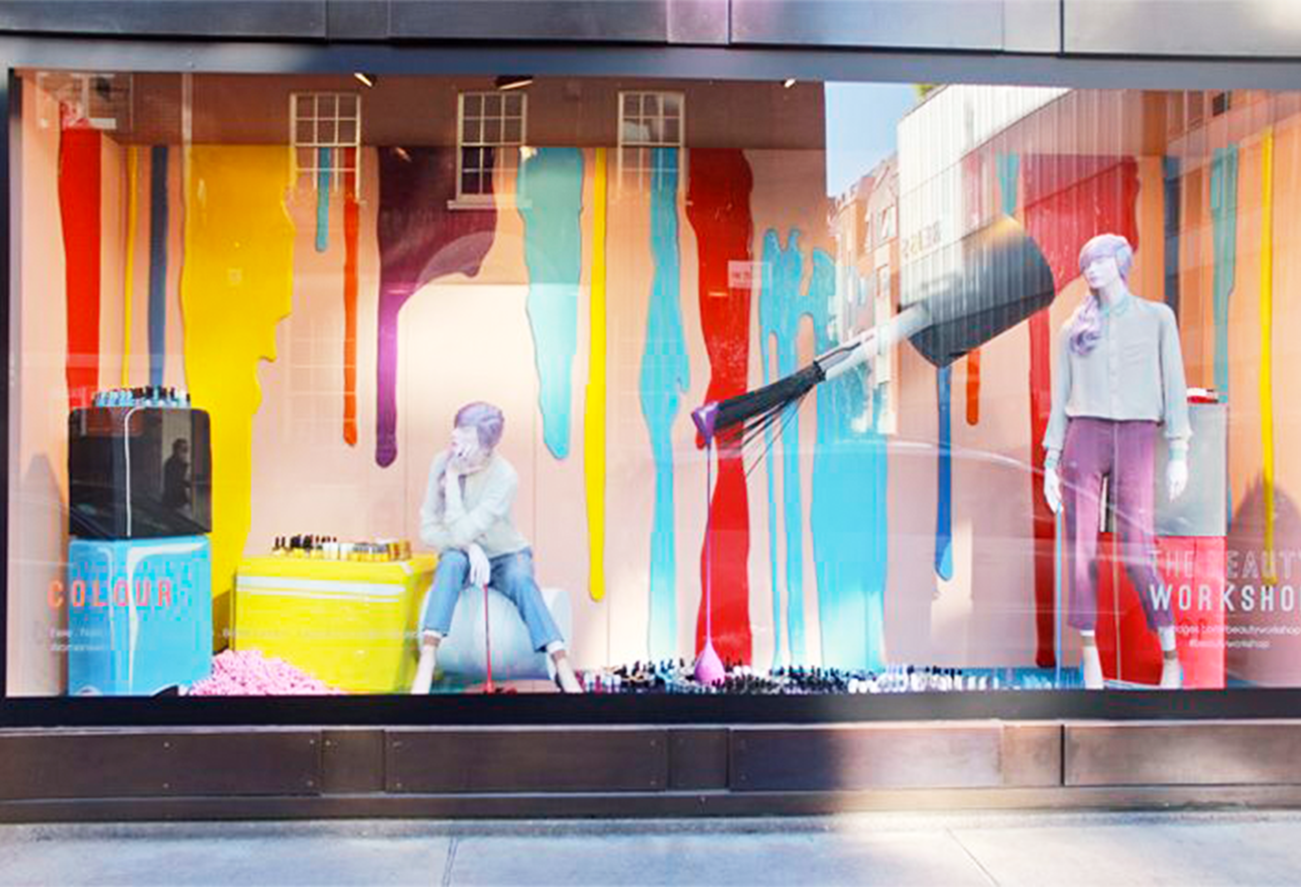 Window Retail Display - Image 6
